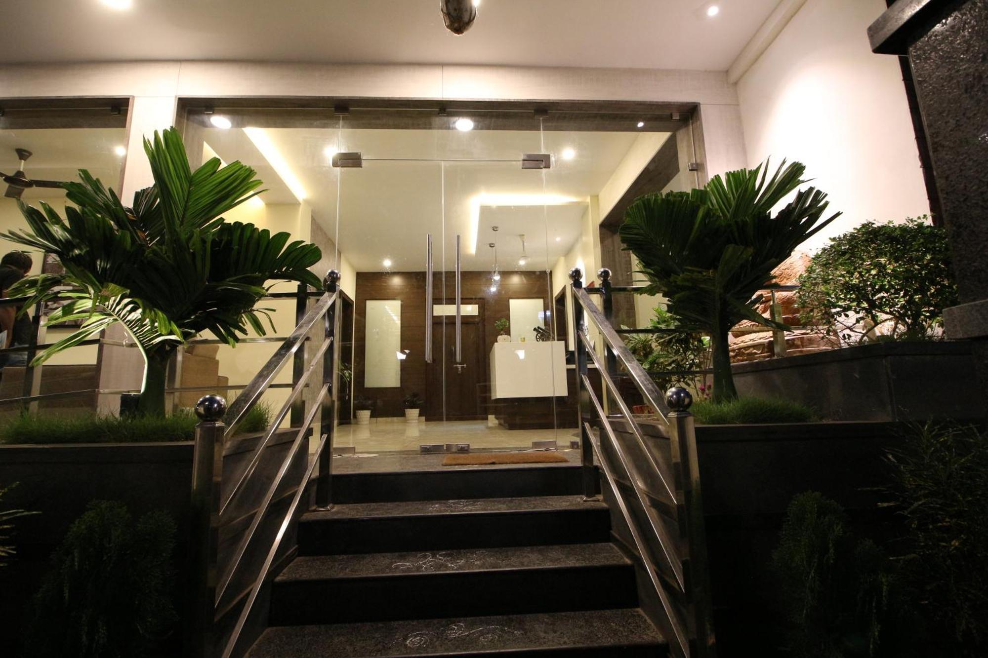 The Butterfly Luxury Serviced Apartments Visakhapatnam Zewnętrze zdjęcie